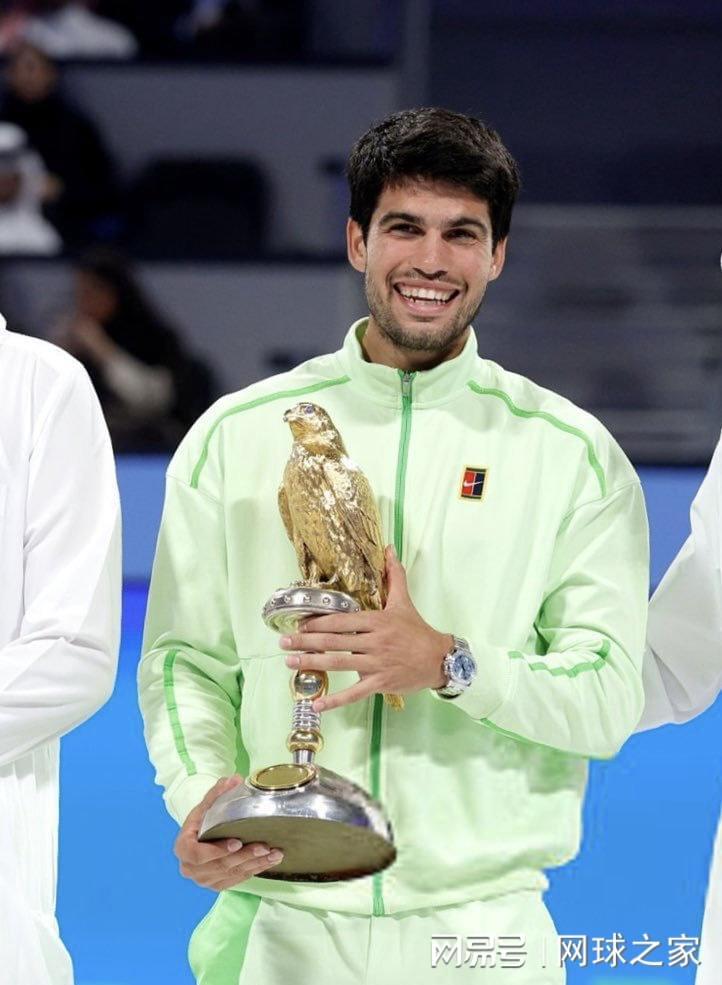 华体会-阿尔卡拉斯多哈夺冠后坦言：成功不仅仅是捧起奖杯